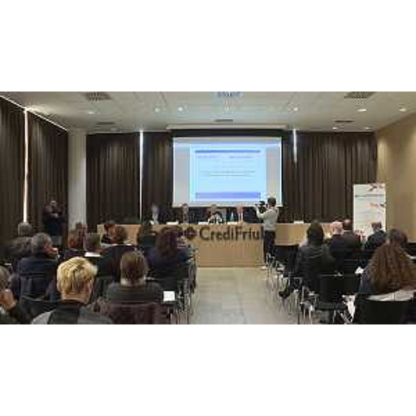 Luca Fontana (Presidente Federsolidarietà Confcooperative FVG), Sergio Bolzonello (Vicepresidente Regione FVG e assessore Attività produttive, Turismo e Cooperazione), Giuseppe Graffi Brunoro (Presidente Confcooperative FVG) e Giuseppe Guerini (Presidente Federsolidarietà Confcooperative) all'assemblea regionale di Federsolidarietà FVG - Udine 22/11/2017
