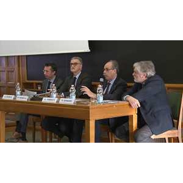 Andrea Crismani (Docente Università Trieste), Maurizio Fermeglia (Rettore Università Trieste), Gianni Torrenti (Assessore regionale Cultura, Sport e Solidarietà) e Renato Gennaro (Docente Università Trieste) al convegno "Verso la conferenza regionale sulla cooperazione allo sviluppo e il partenariato internazionale: sfide e opportunità" - Trieste 24/11/2017