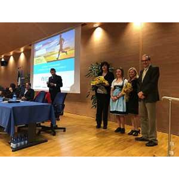 Loredana Panariti (Assessore regionale Lavoro, Formazione, Istruzione, Pari Opportunità, Politiche giovanili, Ricerca e Università) al convegno "Formazione e sport. La gestione del giovane atleta di alto profilo" - Udine 24/11/2017