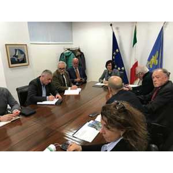 Sara Vito (Assessore regionale Ambiente ed Energia) durante l'incontro con i soggetti interessati dall'elettrodotto Somplago-Wurmlach - Udine 27/11/2017
