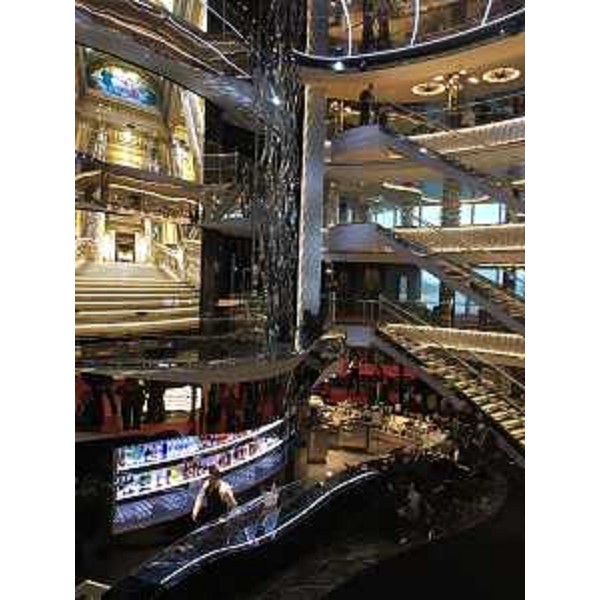 Interno della nave da crociera MSC Seaside - Monfalcone 29/11/2017