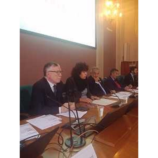 Massimo Inguscio (Presidente CNR), Loredana Panariti (Assessore regionale Lavoro, Formazione, Istruzione, Pari Opportunità, Politiche giovanili, Ricerca e Università), Luigi Nicolais (Consigliere scientifico ministro Fedeli), Fernando Ferroni (Presidente Istituto nazionale fisica nucleare) e Fernando Quevedo (Direttore ICTP) alla presentazione dell'Euroscience Open Forum - Roma 29/11/2017