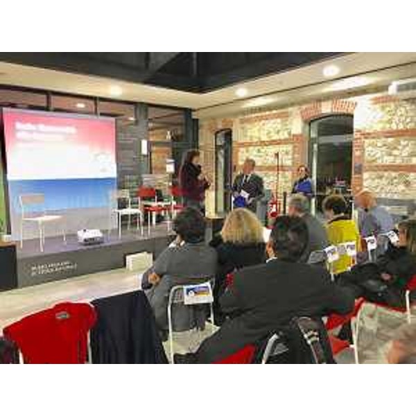 Loredana Panariti (Assessore regionale Lavoro, Formazione, Istruzione, Pari Opportunità, Politiche giovanili, Ricerca e Università) interviene all'incontro "Da Archimede a...: essere inventori nell'epoca di industria 4.0" - Udine 30/11/2017