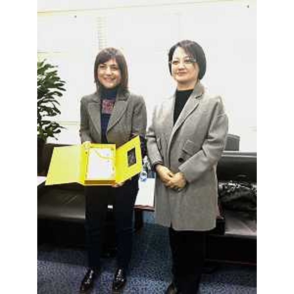 Debora Serracchiani (Presidente Regione Friuli Venezia Giulia) e Zhong Xiaomin (Vicedirettrice della Municipalità) - Shanghai 06/12/2017