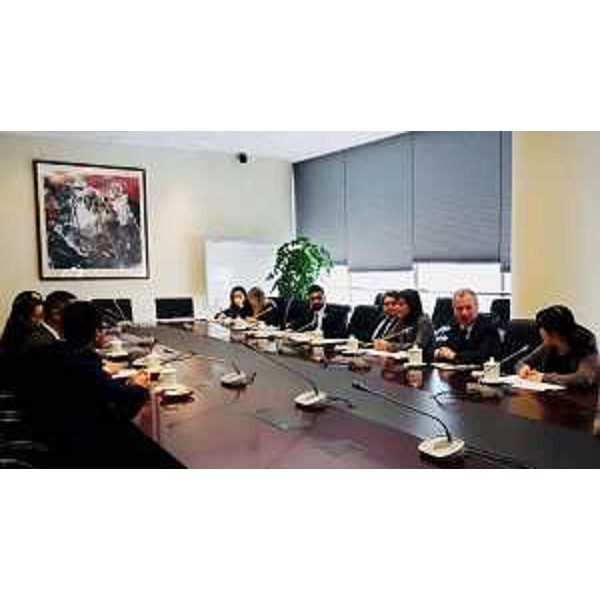 Debora Serracchiani (Presidente Regione Friuli Venezia Giulia) e Zeno D'Agostino (Presidente Autorità di sistema portuale Mare Adriatico Orientale) incontrano i vertici di Shanghai International Port Group (SIPG) - Shanghai 07/12/2017