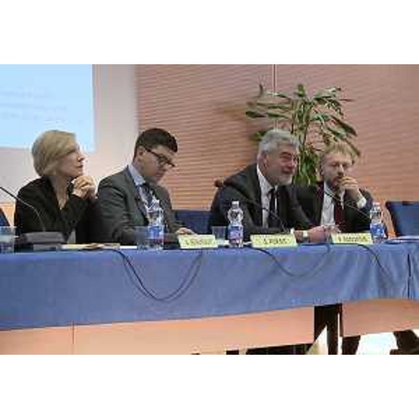 Simone Puksic (Presidente Insiel S.p.A.) e Paolo Panontin (Assessore regionale Autonomie locali e Coordinamento Riforme, Comparto unico, Sistemi informativi) all'incontro "Enti locali e servizi digitali: novità e vantaggi per la Pubblica Amministrazione, i cittadini e le imprese" - Udine 07/12/2017