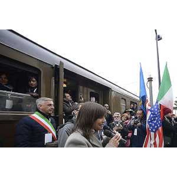 Debora Serracchiani (Presidente Regione Friuli Venezia Giulia) all'inaugurazione della tratta Sacile-Maniago della linea "Pedemontana" Gemona-Sacile - 10/12/2017