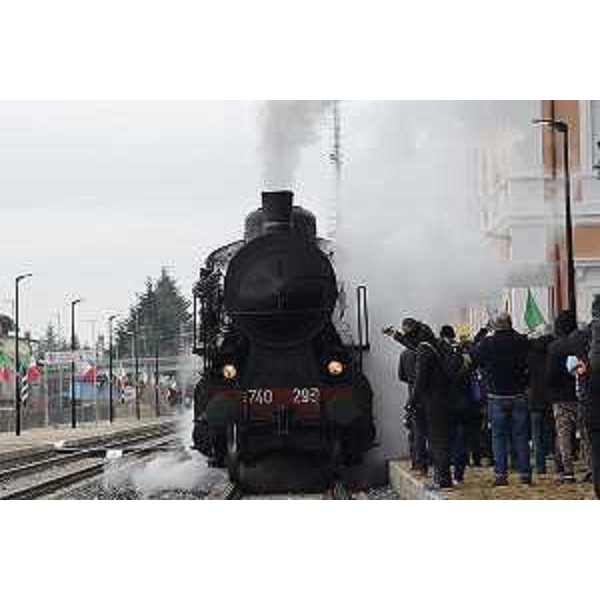 Treno storico inaugura la tratta Sacile-Maniago della linea "Pedemontana" Gemona-Sacile - 10/12/2017