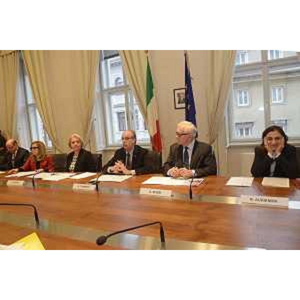 Gianni Torrenti (Assessore regionale Cultura, Sport e Solidarietà) alla presentazione della mostra "Nel mare dell'intimità. L'archeologia subacquea racconta l'Adriatico" - Trieste 11/12/2017