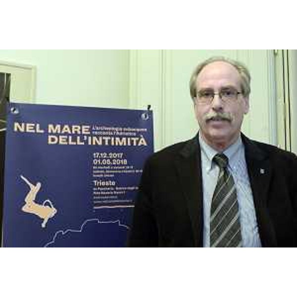 Gianni Torrenti (Assessore regionale Cultura, Sport e Solidarietà) alla presentazione della mostra "Nel mare dell'intimità. L'archeologia subacquea racconta l'Adriatico" - Trieste 11/12/2017