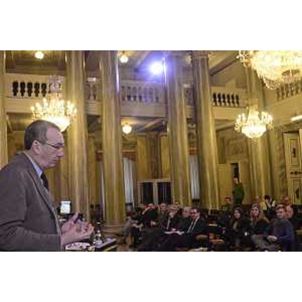 Sergio Bolzonello (Vicepresidente Regione FVG e assessore Attività produttive, Turismo e Cooperazione) interviene al convegno "Gli artigiani del futuro: sfide ed opportunità del mondo digitale"- Trieste 15/12/2017