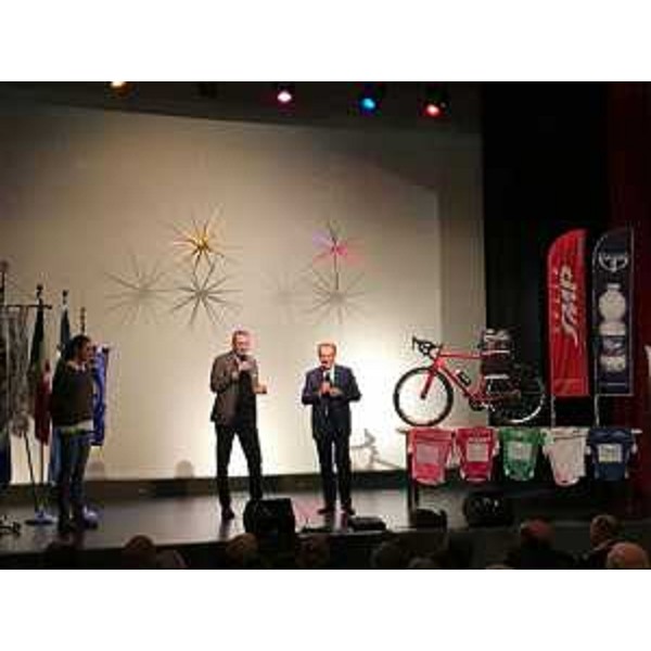 Sergio Bolzonello (Vicepresidente Regione FVG e assessore Attività produttive, Turismo e Cooperazione) alla presentazione delle due tappe del Giro Rosa 2018 che si svolgeranno in Friuli Venezia Giulia - Tricesimo 16/12/2017