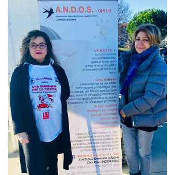Mariangela Fantin (Presidente ANDOS Udine) e Maria Sandra Telesca (Assessore regionale Salute, Integrazione socio-sanitaria, Politiche sociali e Famiglia) alla partenza della camminata "CamminAndos insieme" - Udine 17/12/2017