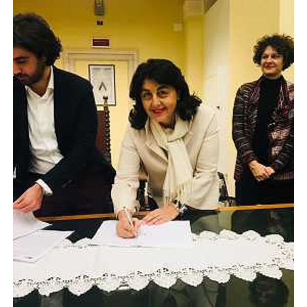 Mariagrazia Santoro (Assessore regionale Infrastrutture e Territorio) firma il protocollo d'intesa per la promozione del sistema turistico-culturale udinese - Udine 18/12/2017