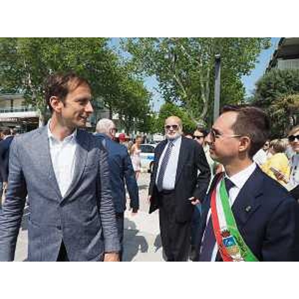 Inaugurazione della stagione balneare di Lignano Sabbiadoro con il governatore del Friuli Venezia Giulia Massimiliano Fedriga qui insieme al sindaco Luca Fanotto