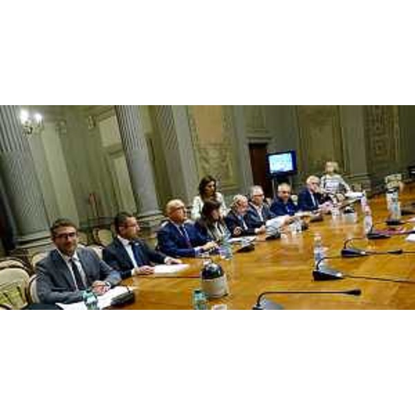 L'assessore FVG alle Autonomie locali, Pierpaolo Roberti, alla riunione con il ministro degli Affari regionali, Erika Stefani