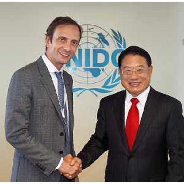 Massimiliano Fedriga, governatore del Friuli Venezia Giulia con Li Yong, direttore generale di Unido