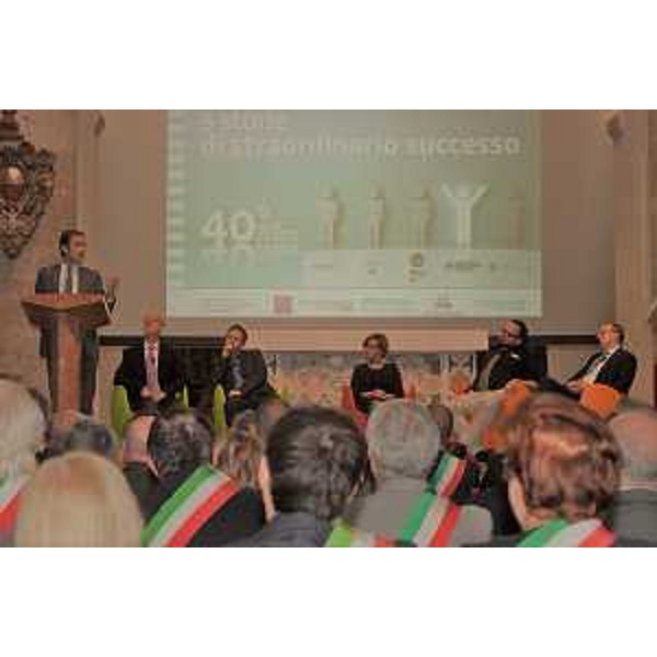 Il Governatore Massimiliano Fedriga interviene nel corso della celebrazione, nel Duomo di Gemona, del Quarantennale della fondazione degli Enti scientifici regionali