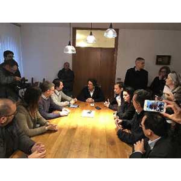 L'incontro a Tolmezzo tra il ministro alle Infrastrutture Toninelli, il governatore del FVG Massimiliano Fedriga e il sottosegretario all'Ambiente Vannia Gava.