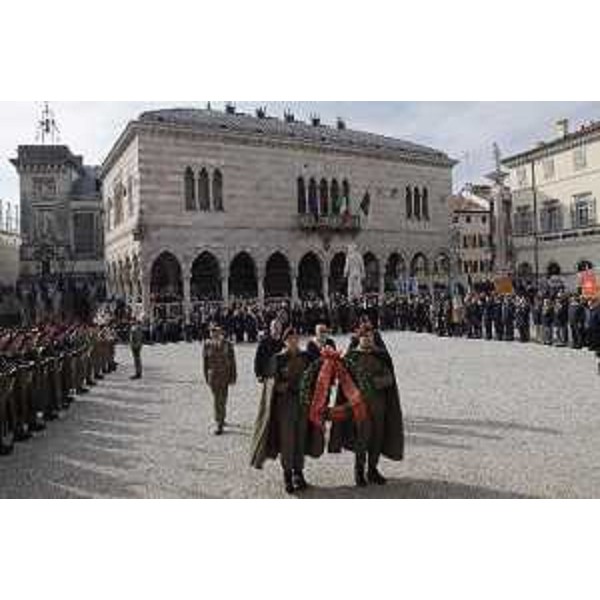 La cerimonia per il centenario della liberazione del Capoluogo friulano dall'occupazione austro-tedesca