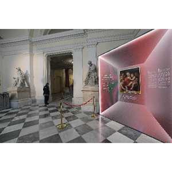 L'opera “Madonna con Gesù bambino e angeli” di Bernardino Luini (XVI secolo) protagonista della mostra "Un tesoro sconosciuto in un Palazzo da scoprire" inaugurata oggi a Trieste nel Palazzo della Regione alla presenza del governatore del Friuli Venezia Giulia, Massimiliano Fedriga, e dell'assessore regionale alla Cultura, Tiziana Gibelli- Trieste, 3 dicembre 2018