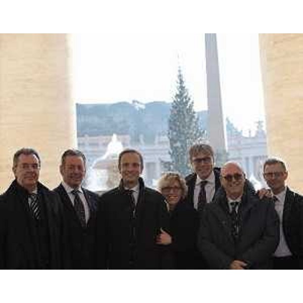 La delegazione della Giunta regionale guidata dal Governatore Massimiliano Fedriga (il terzo da sinistra) e composta (da sinistra) dagli assessori Graziano Pizzimenti, Fabio Scoccimarro, Barbara Zilli, Sergio Emidio Bini, Sebastiano Callari e Stefano Zannier.