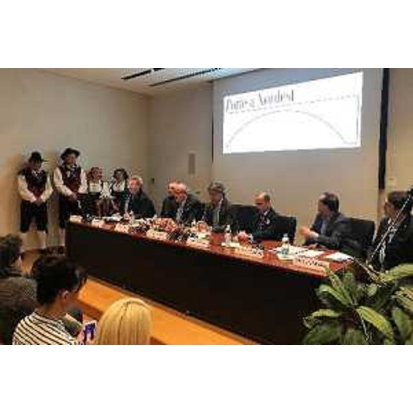 L'assessore regionale alle Attività produttive e turismo, Sergio Emidio Bini, interviene alla conferenza "Turismo e Cultura a Gorizia, una ricchezza, quale futuro?" alla Fondazione Cassa di risparmio di Gorizia.