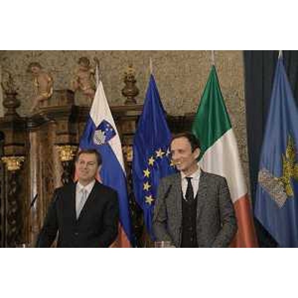Il governatore del Friuli Venezia Giulia, Massimiliano Fedriga, e il ministro degli Esteri di Slovenia, Miro Cerar.