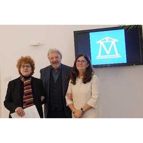 L'assessore regionale a Cultura e Sport, Tiziana Gibelli, con il presidente della Camera di commercio Venezia Giulia e della componente della giunta della Camera di commercio Pordenone Udine, Eva Seminara.