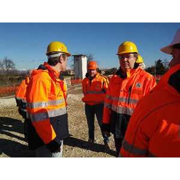 L’assessore regionale alle Infrastrutture e territorio, Graziano Pizzimenti, in sopralluogo al cantiere del ponte sul fiume Torre lungo la provinciale 50. Chiopris-Viscone (Ud) - 6 febbraio 2019.