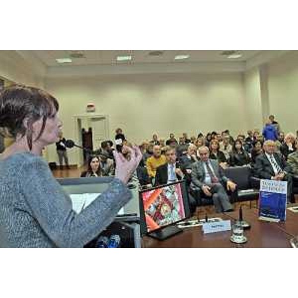 L'assessore regionale alla Ricerca e Università Alessia Rosolen interviene a Trieste nel Palazzo della Regione alla presentazione del libro "Trieste for Science"