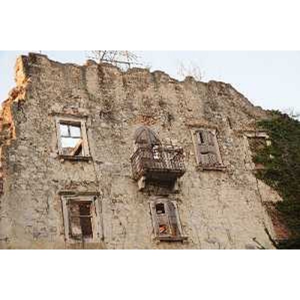 Parte del Castello di Colloredo di Montalbano da recuperare