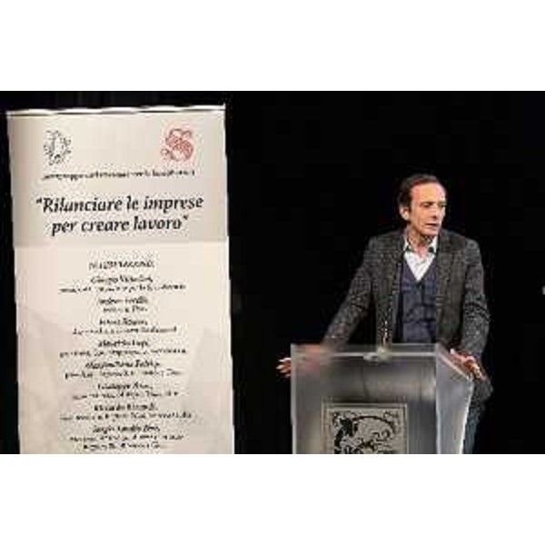 Il governatore Massimiliano Fedriga interviene al convegno "Rilanciare le imprese per creare lavoro", organizzato a Udine dall'Intergruppo parlamentare per la sussidiarietà