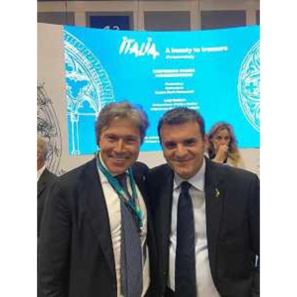 L'assessore regionale al Turismo, Sergio Emidio Bini, alla fiera internazionale del turismo (Itb) con il ministro alle Politiche Agricole, alimentari, forestali e del turismo Gian Marco Centinaio