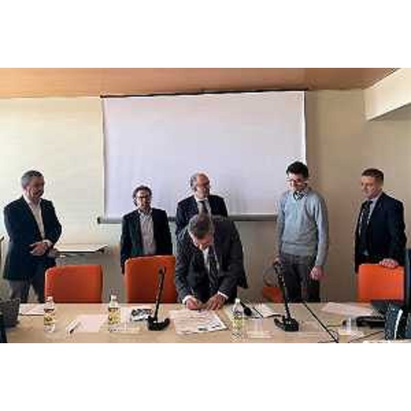 I direttori delle Cliniche di urologia del FVG firmano il documento di richiesta alla Regione per l'istituzione della visita gratuita andrologica ai ragazzi dai 18 anni