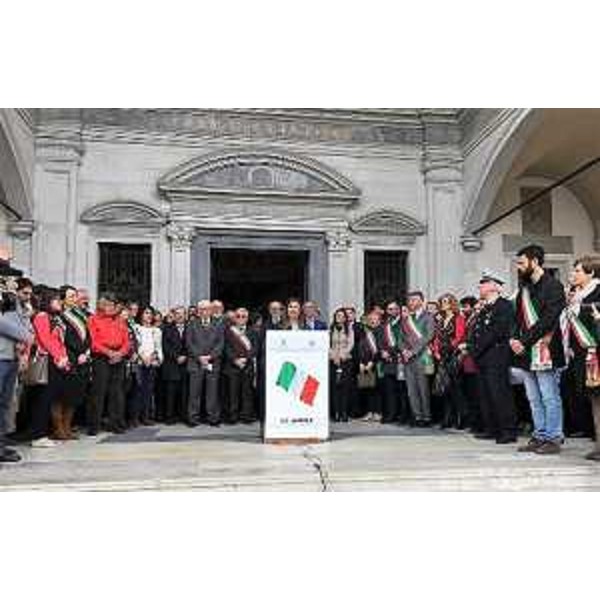  La cerimonia del 25 aprile in Piazza Libertà a Udine.