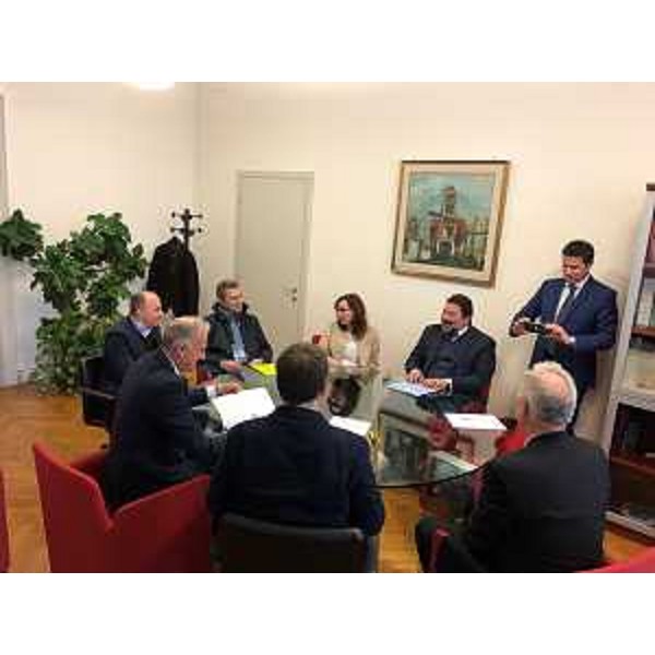 La sigla del contratto tra Regione e ASE (AcegasApsAmga Servizi Energetici), che assegna i servizi per la manutenzione energetica degli Enti locali del FVG all'azienda con sede legale a Udine – Trieste, 14 maggio 2019 