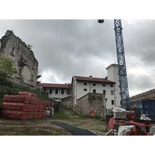 Il primo lotto dei lavori per la ricostruzione del Castello di Colloredo di Monte Albano in fase di ultimazione - Colloredo di Monte Albano (Ud), 20 maggio 2019