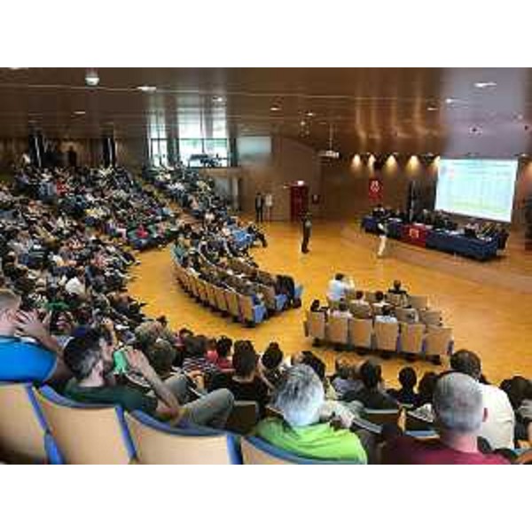 L'assemblea dell'Associazione friulana donatori sangue, alla quale ha partecipato il vicegovernatore della Regione con delega alla Salute, Riccardo Riccardi