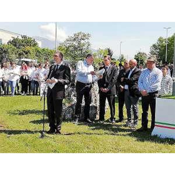 Il vicegovernatore del FVG con delega a Salute e Politiche sociali, Riccardo Riccardi, inaugura a Aviano il monumento dell'Associazione nazionale tra lavoratori mutilati ed invalidi del lavoro (Anmil) 