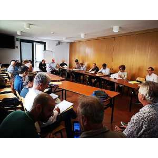 Il vicegovernatore della Regione FVG con delega alla Salute, Riccardo Riccardi, interviene al centro Balducci di Zugliano in occasione del primo seminario di confronto sul Terzo Settore 