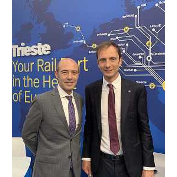 IL governatore della Regione FVG, Massimiliano Fedriga, con il console generale d'Italia a Monaco, Enrico De Agostini.