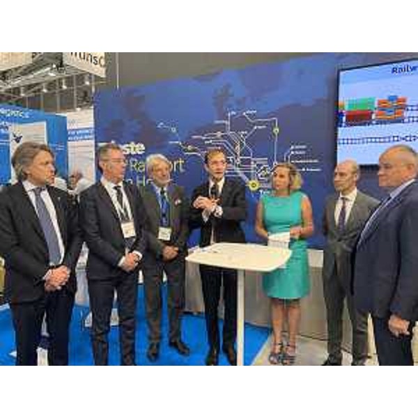L'intervento del governatore del FVG, Massimiliano Fedriga, allo stand coordinato da Regione e Camera di Commercio della Venezia Giulia alla fiera Transport Logistic di Monaco