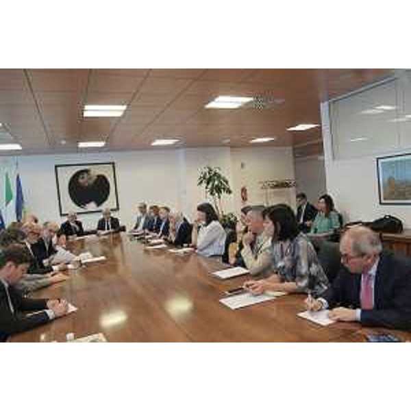 Il vicegovernatore della Regione con delega alla Salute, Riccardo Riccardi, interviene alla prima riunione del Tavolo di lavoro interistituzionale tra la Regione e i sindaci responsabili degli ambiti socioassistenziali