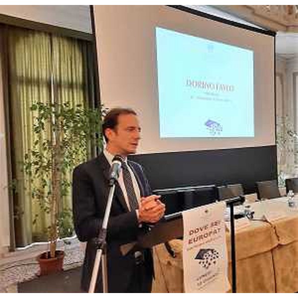 Il governatore del FVG, Massimiliano Fedriga, porta il saluto della Regione al convegno organizzato dalla Confcommercio a Pordenone e titolato "Dove sei Europa? Come l'Europa ci semplifica la vita"