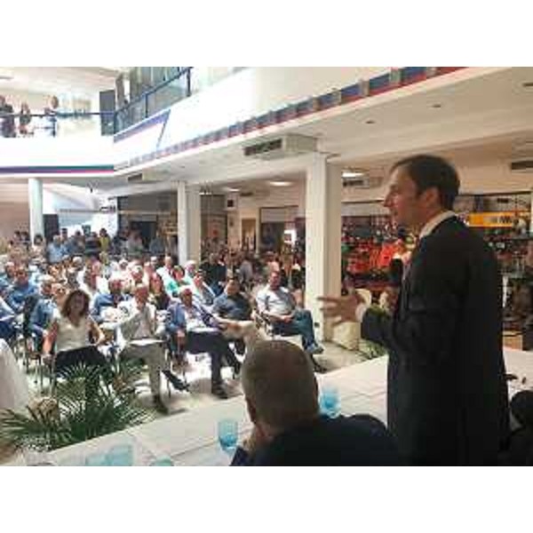 Il governatore del Fvg, Massimiliano Fedriga, interviene al convegno sul futuro dell'edilizia in regione