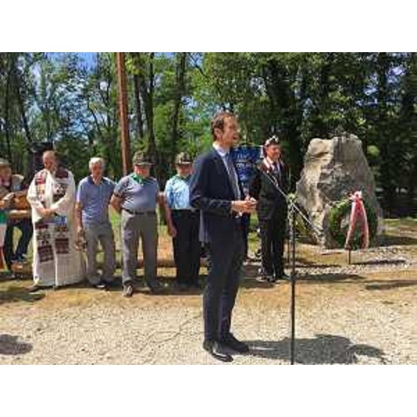 Il governatore del Friuli Venezia Giulia Massimiliano Fedriga interviene alla cerimonia in ricordo dei martiri della Brigata Osoppo presso il cippo a loro dedicato a Bosco Romagno, Cividale.