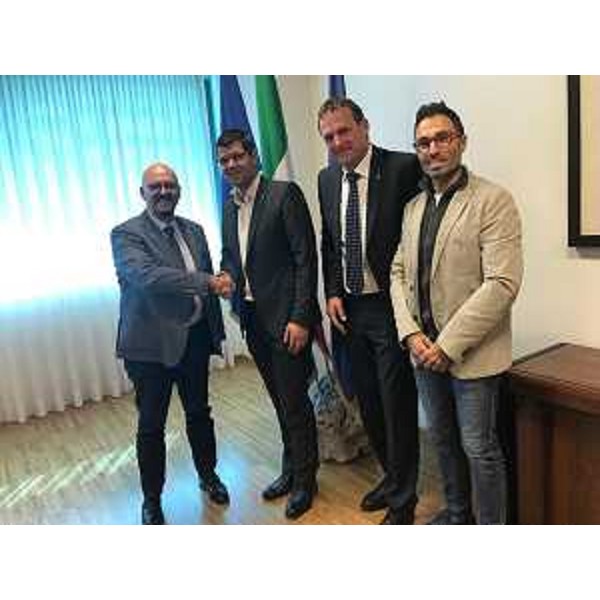 L'assessore regionale al Patrimonio, Sebastiano Callari, con i rappresentanti del Land Carinzia, del sindaco del Comune di Feistritz e con il vicepresidente del Consiglio regionale, Stefano Mazzolini