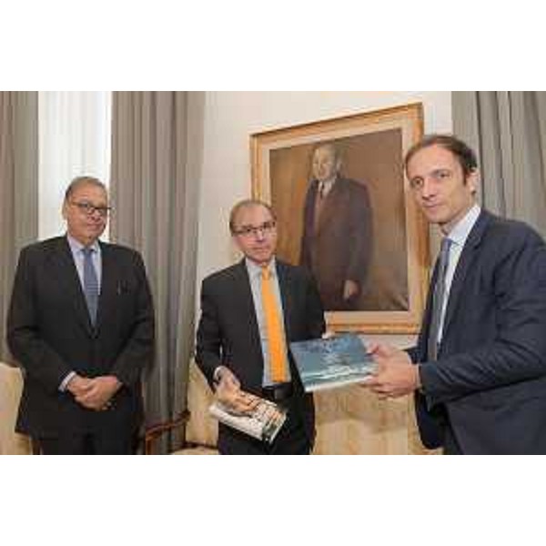 Il governatore Massimiliano Fedriga e l'alto funzionario dell'Ambasciata del Sudafrica a Roma Sheldon Moulton