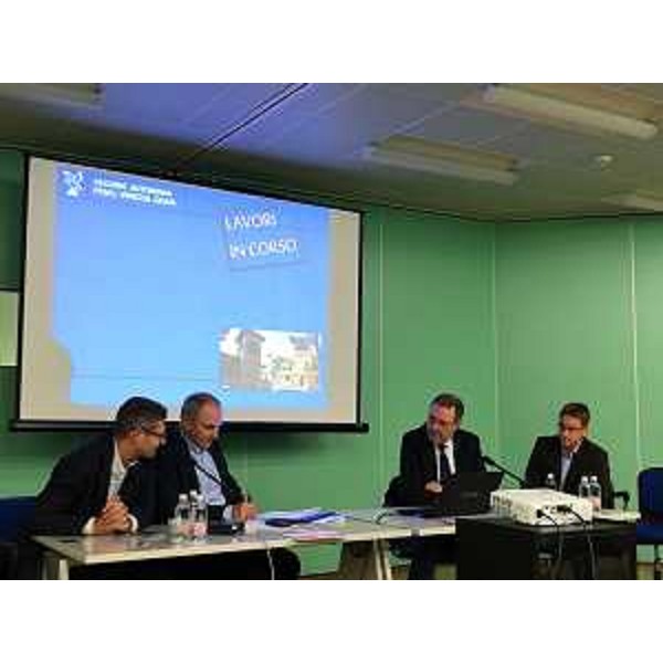 L'assessore regionale Graziano Pizzimenti al convegno alla fiera della Casa moderna di Udine.